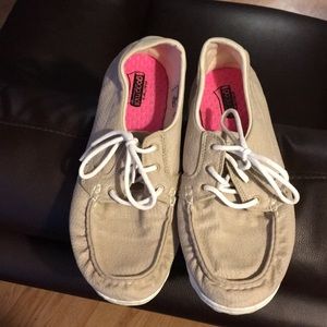 Dockers/sketchers boat shoes